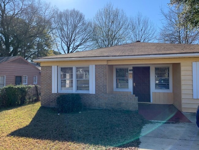 property at 1741 Desoto St