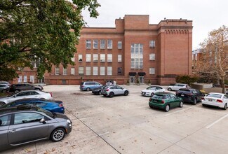 2043 Random Rd in Cleveland, OH - Foto de edificio - Building Photo