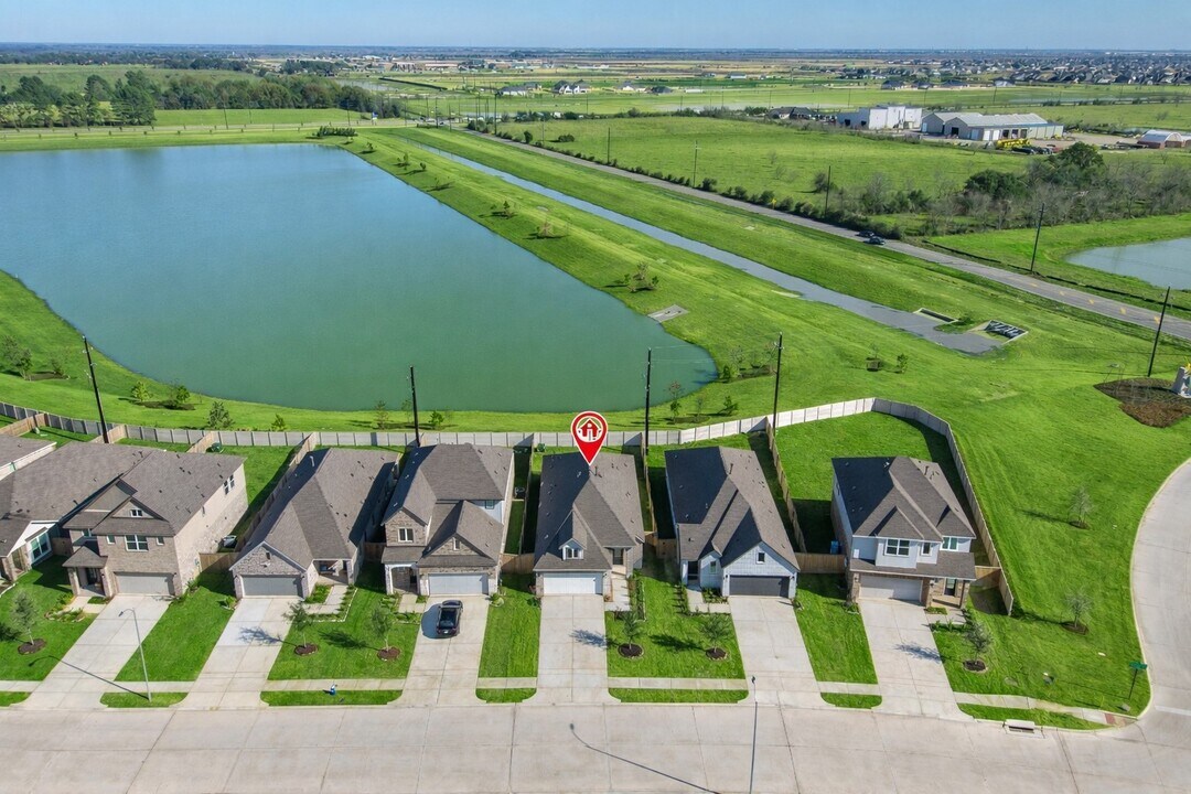 6610 Sunset Velvet Dr in Katy, TX - Building Photo