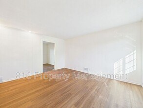 6202 E 150th Terrace in Grandview, MO - Building Photo - Building Photo