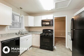 2246 Camden Ct in Jonesboro, GA - Building Photo - Building Photo