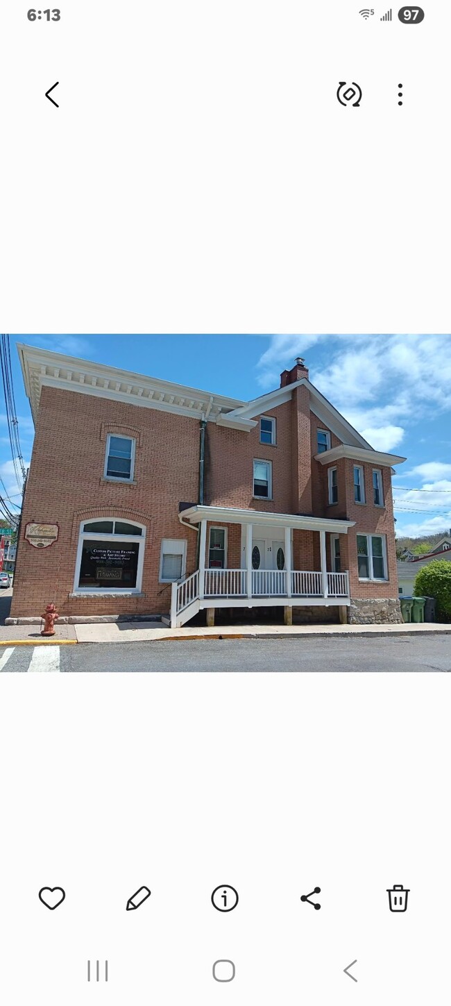 9 Main St, Unit Apt 7A