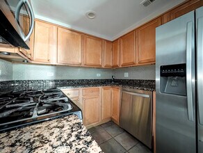 3739 N Pulaski Rd in Chicago, IL - Building Photo - Building Photo