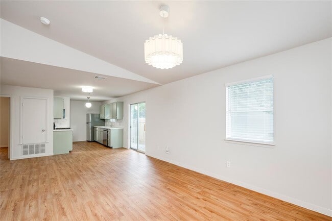 8110 Willet Trail in Austin, TX - Building Photo - Building Photo