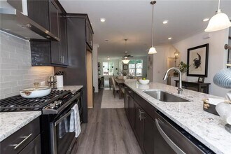 1328 Bennett Creek Overlook in Suwanee, GA - Building Photo - Building Photo
