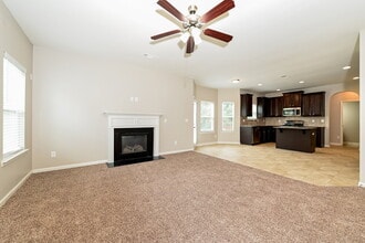 221 Christopher Michael Ln in Hampton, GA - Building Photo - Building Photo