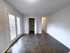 2964 Dye Ford Rd in Alvaton, KY - Building Photo - Building Photo