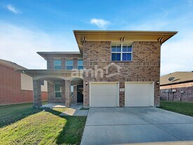 4020 Hanna Rose Ln in Fort Worth, TX - Building Photo