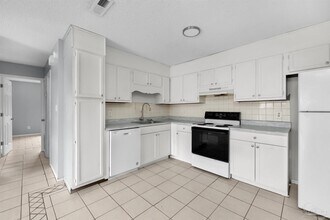 3353 Green Briar Cir in Gulf Breeze, FL - Building Photo - Building Photo