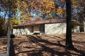 575 Stone Bridge Rd in Lavonia, GA - Building Photo - Building Photo