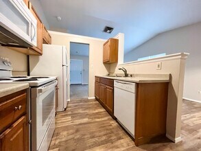 2013 Carlee Dr, Unit B in Pueblo, CO - Building Photo - Building Photo