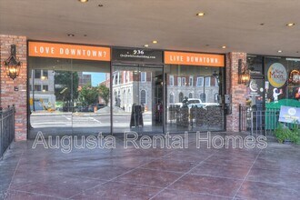 936 Broad St in Augusta, GA - Foto de edificio - Building Photo