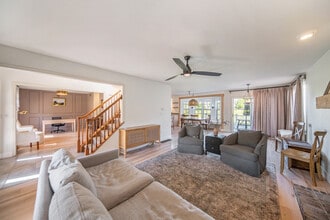 403 Pembroke Dr in Saline, MI - Building Photo - Building Photo