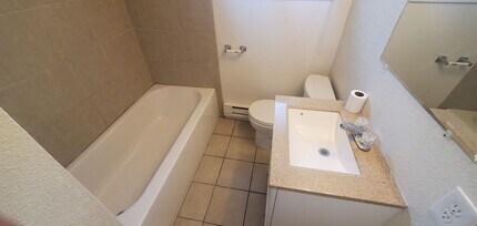 2000 N Elmira St in Aurora, CO - Building Photo - Building Photo