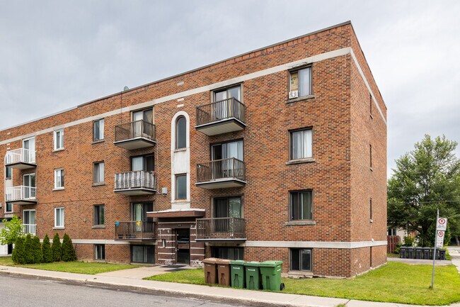 1715 Édouard-Laurin Boul in St. Laurent, QC - Building Photo - Primary Photo