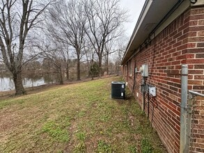 5493 Adams Cir in Horn Lake, MS - Building Photo - Building Photo