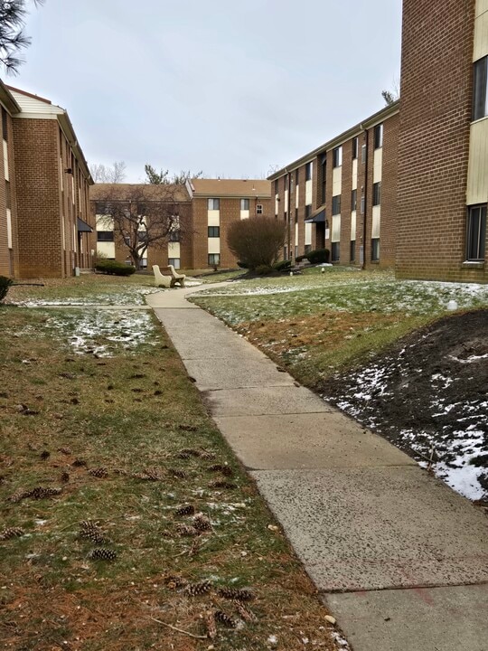 9921 Bustleton Ave, Unit R-10 in Philadelphia, PA - Foto de edificio