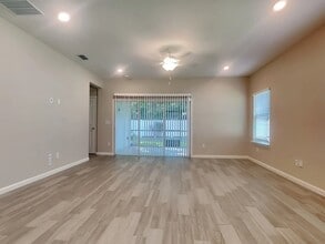 16541 Oyster Creek Rd in Jacksonville, FL - Building Photo - Building Photo