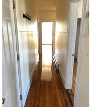 27 Park St, Unit 5 in Somerville, MA - Foto de edificio - Building Photo