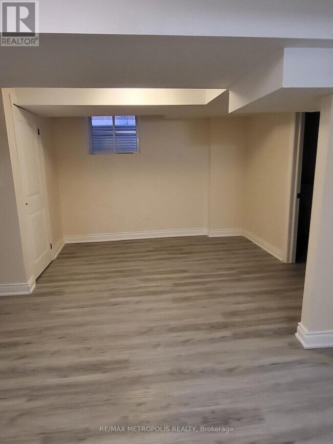 3682 Indigo Crescent in Mississauga, ON - Building Photo - Building Photo