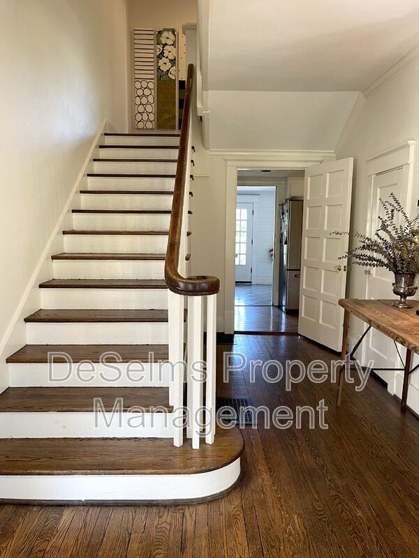 704 Timber Ln in Nashville, TN - Building Photo - Building Photo