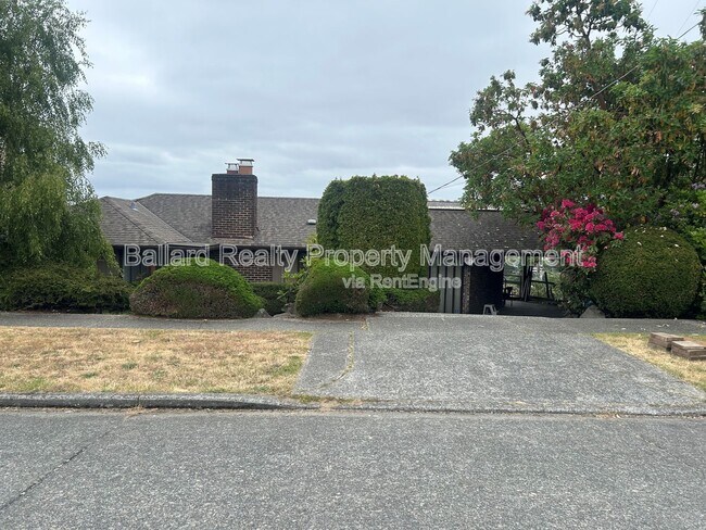 property at 3402 37th Ave W