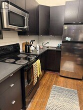 678 Huron St in Toronto, ON - Building Photo - Building Photo