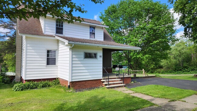 45 Lexington Ave in Salamanca, NY - Building Photo - Building Photo