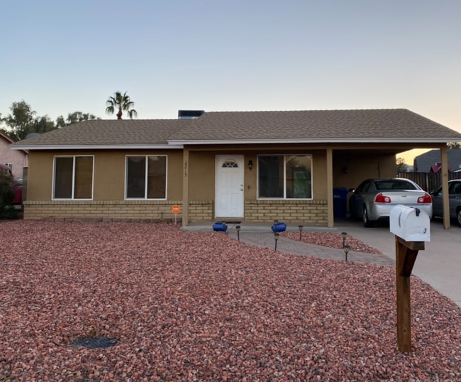property at 2213 W Riviera Dr