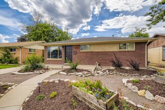 1815 S Bryant St, Unit Lower Unit in Denver, CO - Foto de edificio - Building Photo