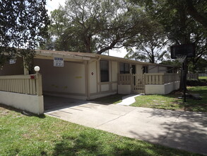 368 S Chaucer Ln in Lake Mary, FL - Foto de edificio - Building Photo