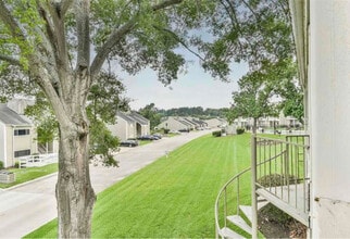 124 April Point Dr S, Unit 124 in Montgomery, TX - Building Photo - Building Photo
