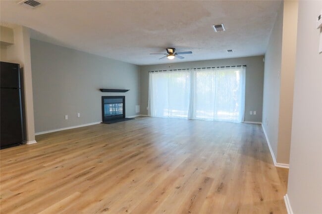 property at 2709 S Millbend Dr