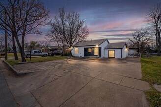 3732 Honeysuckle Ave in Fort Worth, TX - Building Photo - Building Photo