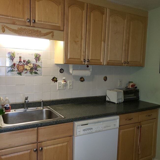 property at 924 Main St
