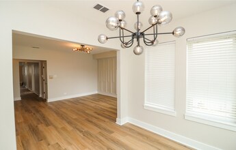 6110 S St Lawrence Ave in Chicago, IL - Building Photo - Building Photo