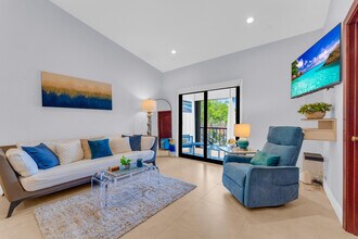 50 SE 12th St in Boca Raton, FL - Building Photo - Building Photo
