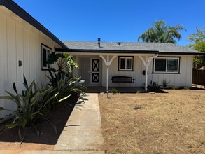 361 Dorothy Ct in Escondido, CA - Building Photo - Building Photo