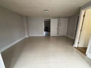 250 S Pershing Ave in York, PA - Building Photo - Building Photo