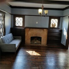 1227 W 51st St in Los Angeles, CA - Building Photo - Building Photo