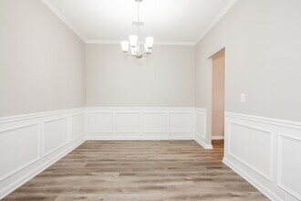 150 Stillwood Dr in Newnan, GA - Building Photo - Building Photo