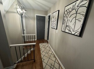 7800 Hosbrook Rd in Cincinnati, OH - Building Photo - Building Photo