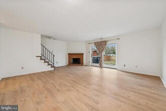 120 Caernarvon Ct in Exton, PA - Building Photo - Building Photo