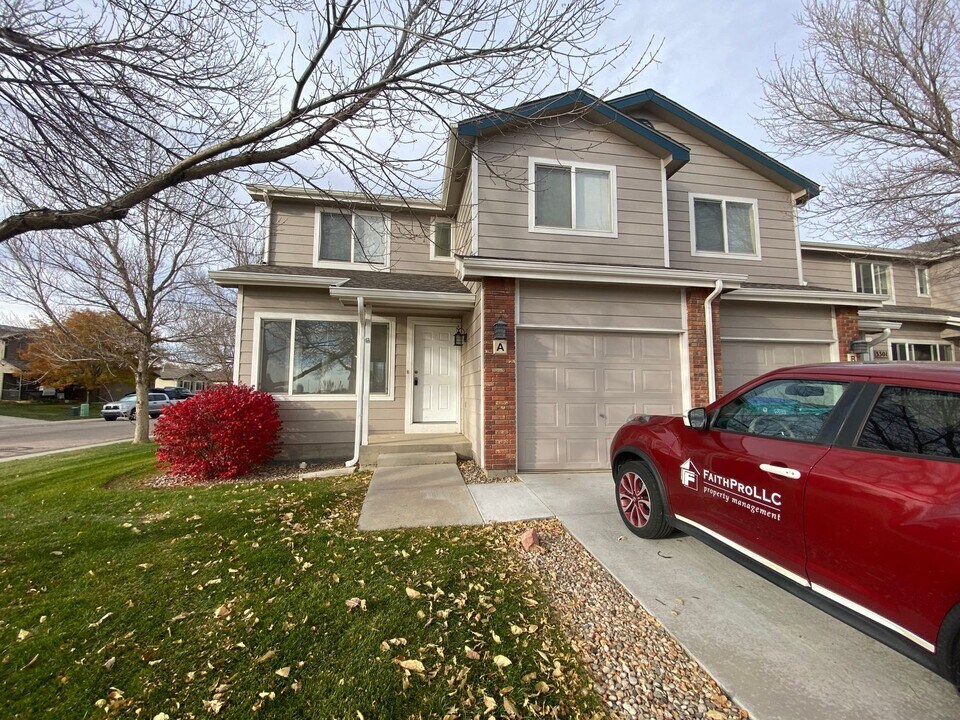 3301 Saratoga St in Wellington, CO - Building Photo