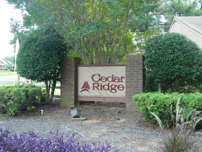 Cedar Ridge in Cordova, TN - Foto de edificio - Building Photo