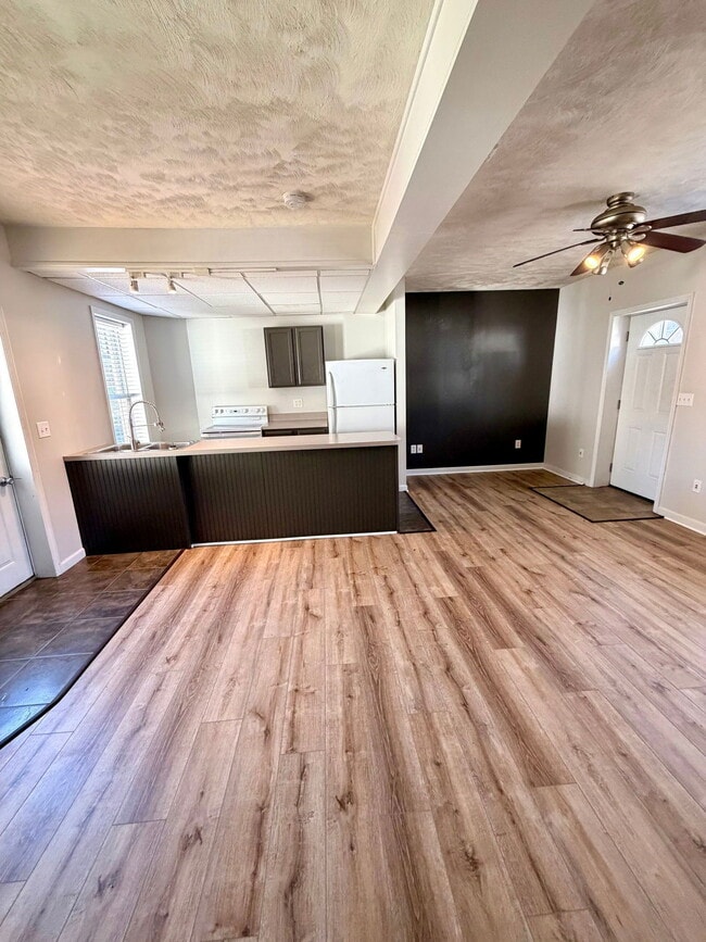 38 N Charlotte St in Lancaster, PA - Building Photo - Building Photo