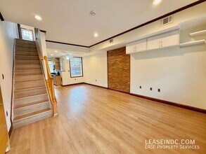 2011 4th St NW in Washington, DC - Building Photo - Building Photo