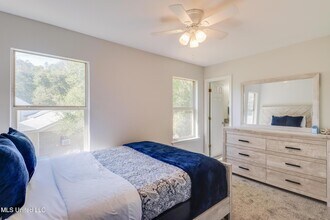 229 Milray Ln, Unit 1 in Gulfport, MS - Foto de edificio - Building Photo