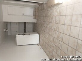 620 Linden Ave in San Antonio, TX - Building Photo