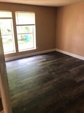209 W Park St in Sulphur Springs, TX - Building Photo - Building Photo